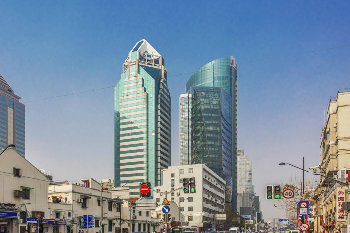 8元/㎡·天中银大厦地址静安-南京西路1601号10元/㎡·天越洋广场地址